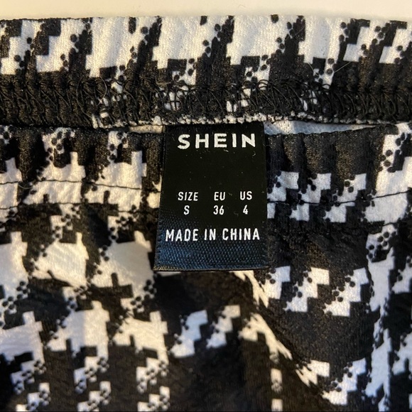 NWOT Plaid A-line Mini Skirt With Slit - Picture 5 of 5